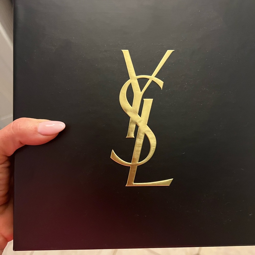 Yves Saint Laurent Mon Paris Gift Set - Pink & Black - Picture 2 of 2